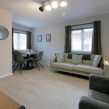 Crewe Short Lets 6 Victoria Court, Crewe Lägenhet Exteriör bild