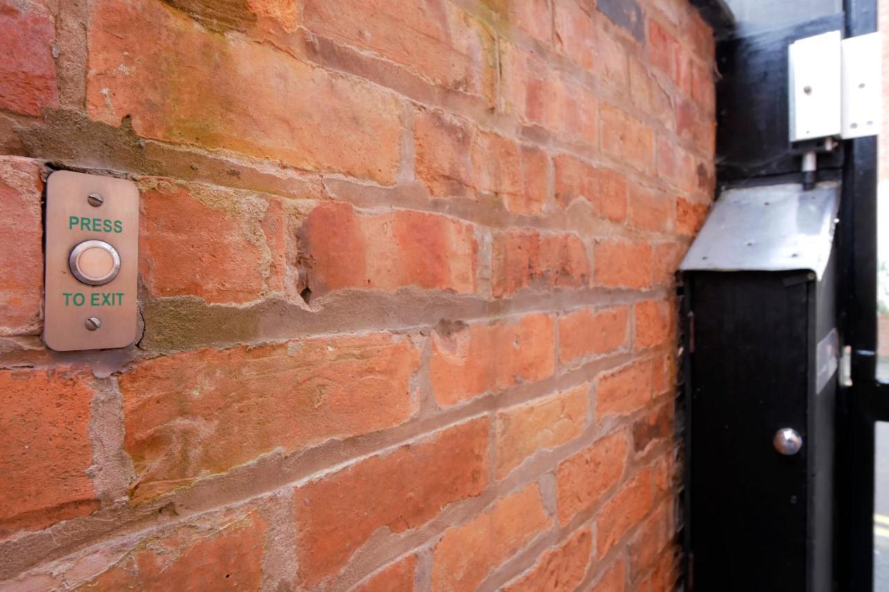 Crewe Short Lets 6 Victoria Court, Crewe Lägenhet Exteriör bild
